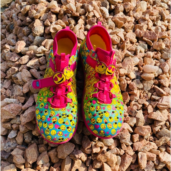 Stride Rites phibian sneakers Sanfals - Picture 3 of 9